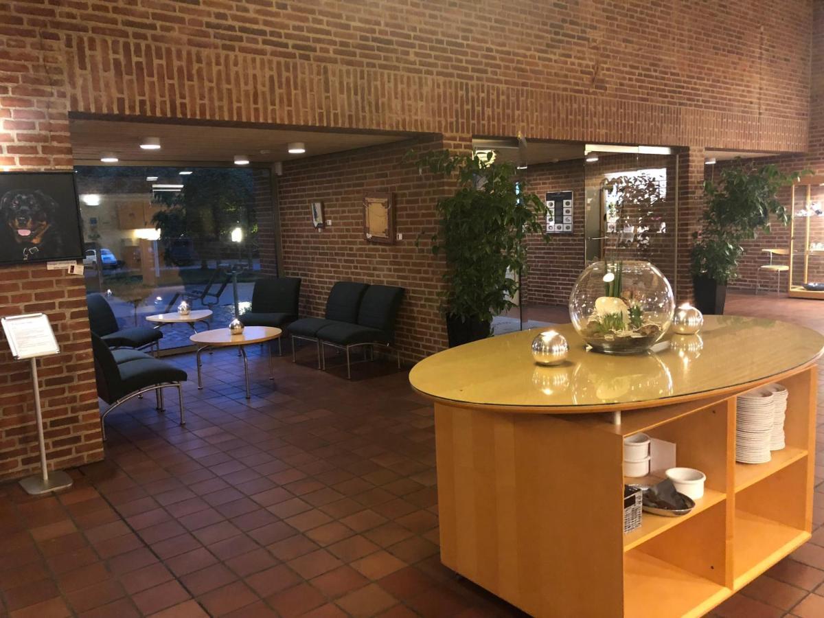 Bymose Hegn Hotel & Kursuscenter Helsinge Eksteriør bilde